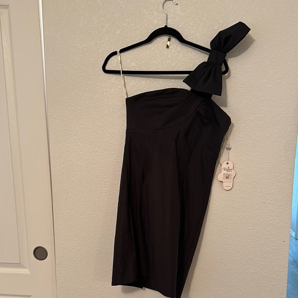 Voom by Joy Han Black One Shoulder Asymmetrical Cocktail Dress - Picture 3 of 8